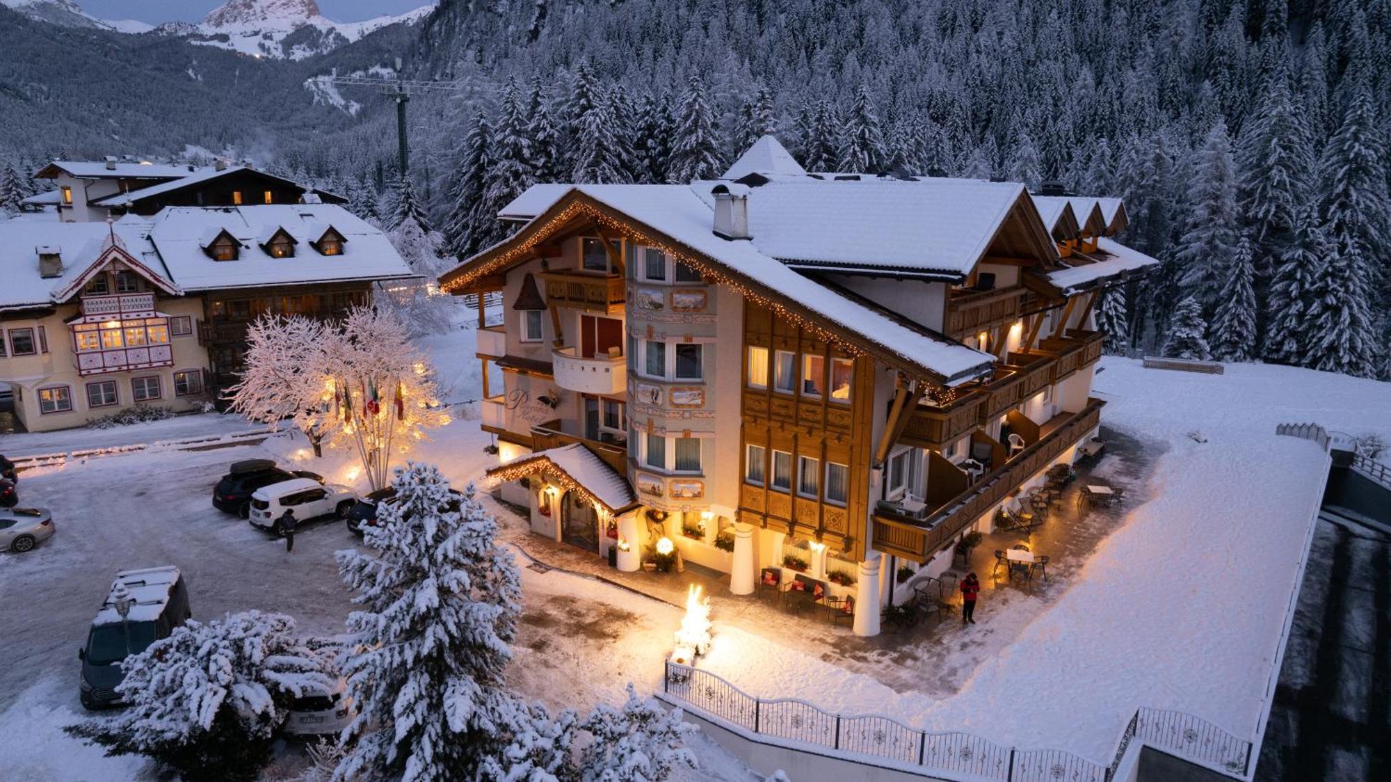 Alpenhotel Panorama Campitello di Fassa Exterior foto